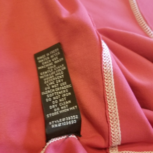 Athleta Rashguard - Picture 6 of 8